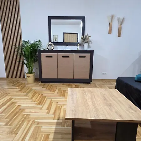 Gold Blisko Wawelu * Krakkó