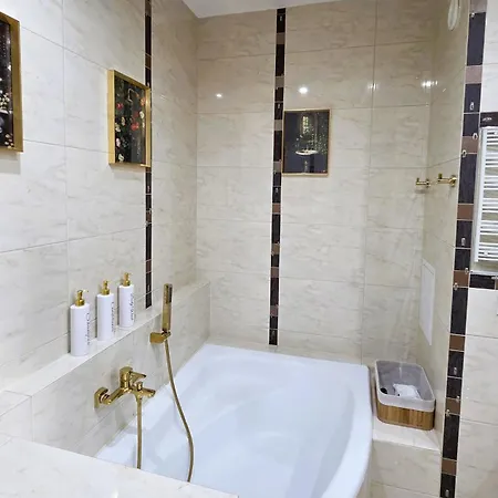 Gold Blisko Wawelu Daire Krakow