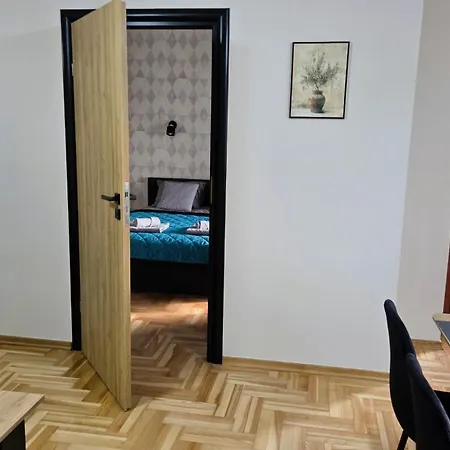 Gold Blisko Wawelu Z Darmowym Parkingiem クラクフ