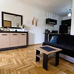 Apartmán Gold Blisko Wawelu Z Darmowym Parkingiem Krakov